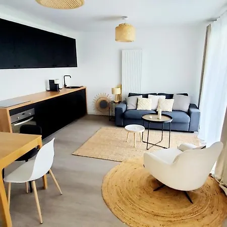 T2 Cosy, Tres Calme, Terrasse, Petit Jardin Et Parking
